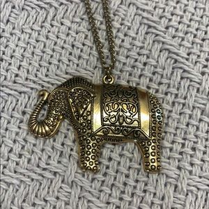 Costume jewelry Necklace